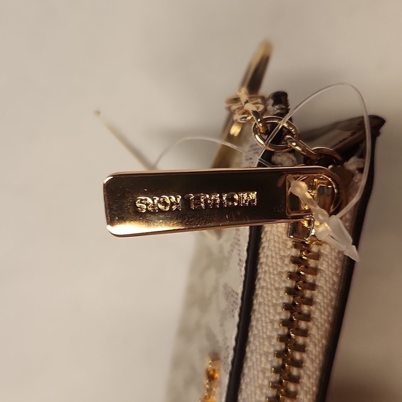 Michael Kors Credit Card Keychain Jet Set Coin Pouch NEW Vanella - Picture 4 of 10